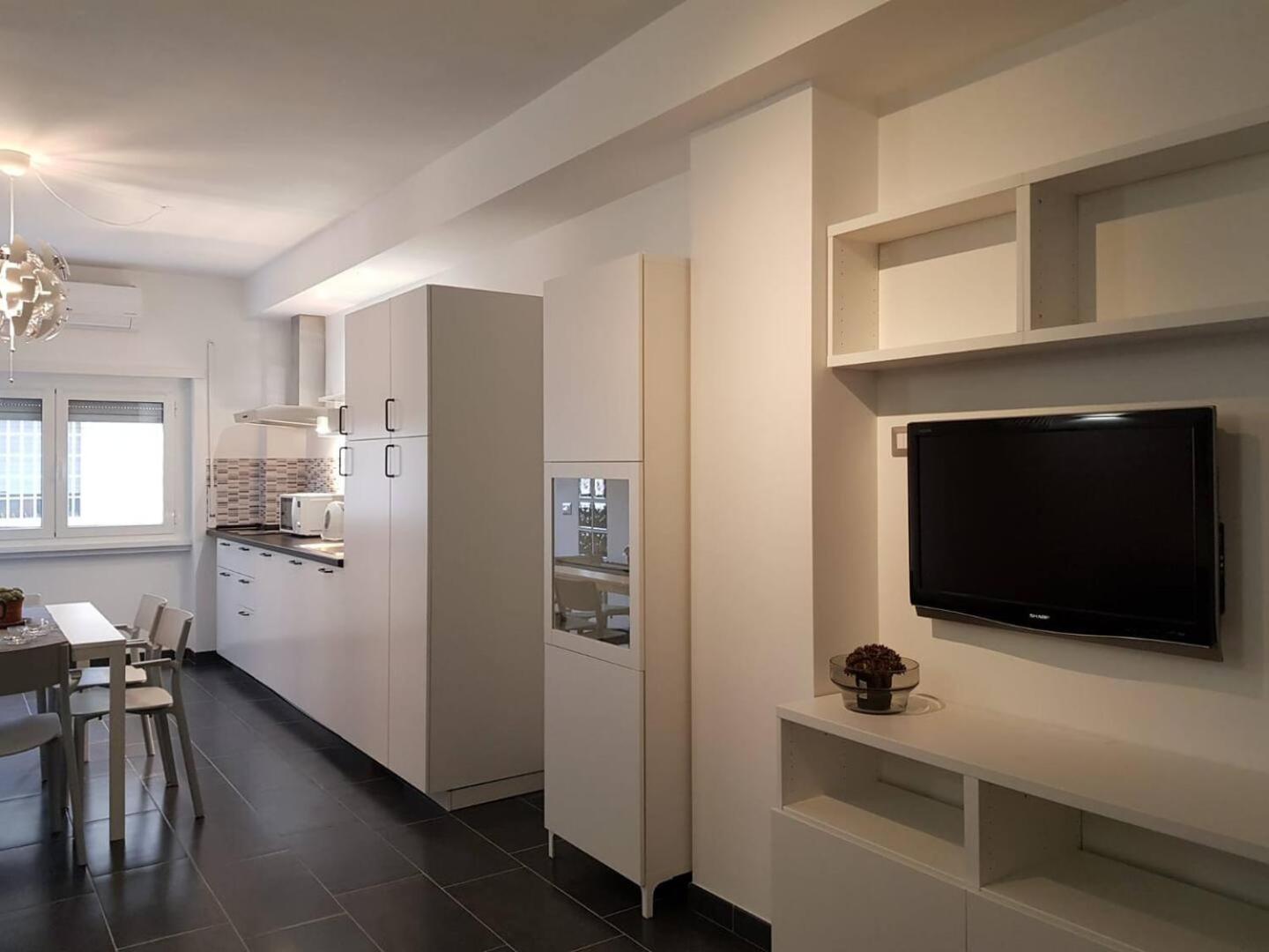 Nomentana White Apartments By Ghor ローマ エクステリア 写真